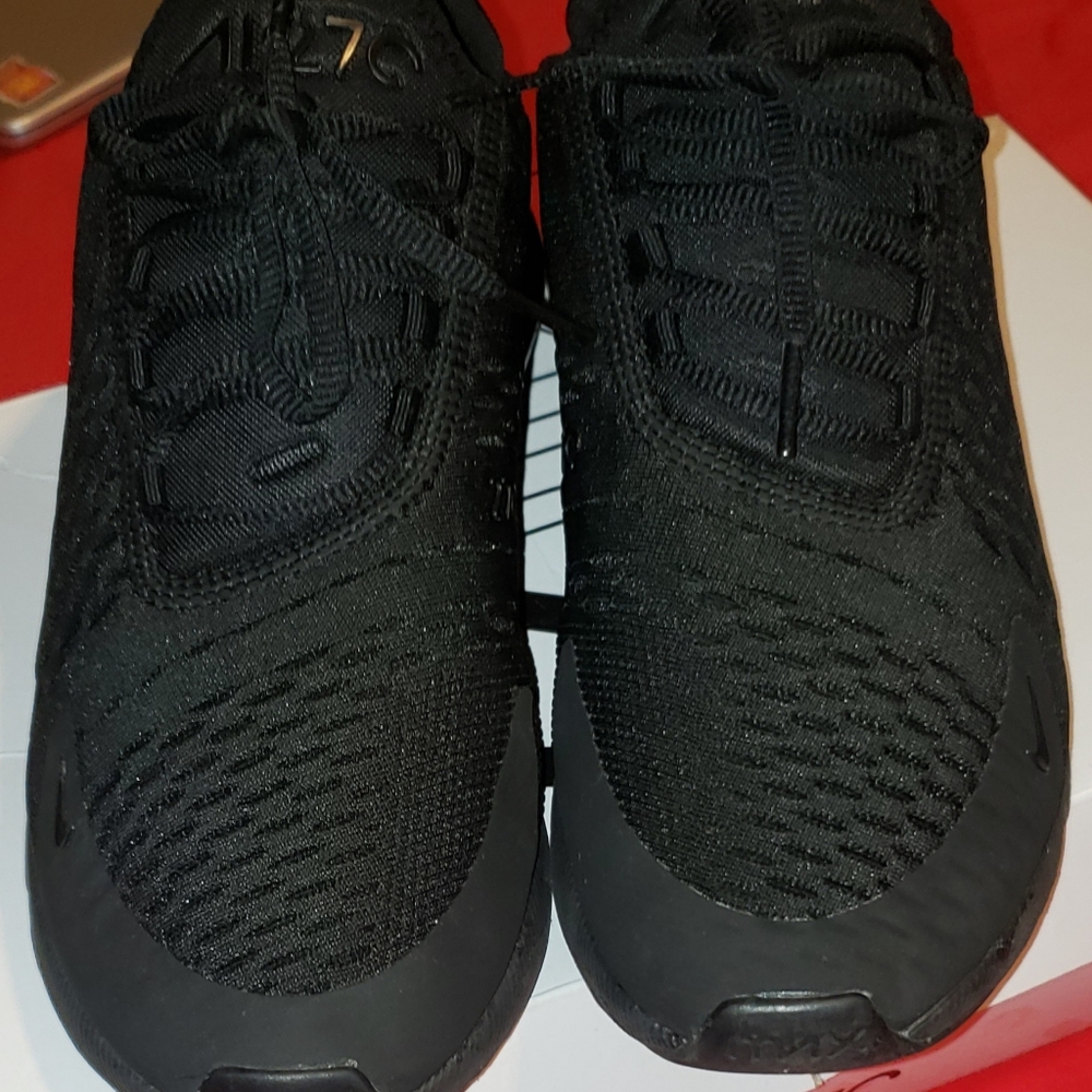 SOLD!!!!Nike AirMax 270 Triple Black
